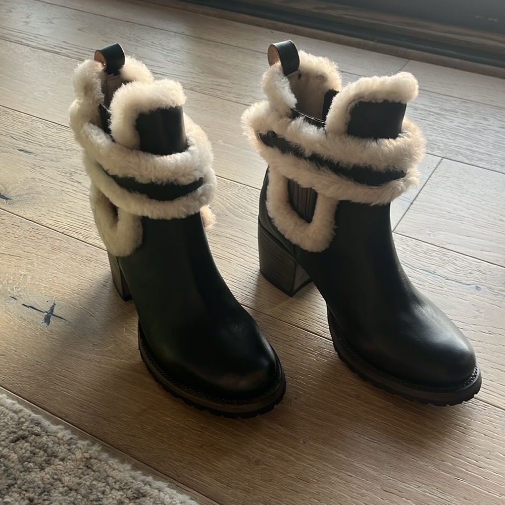 Adorable winter boots!